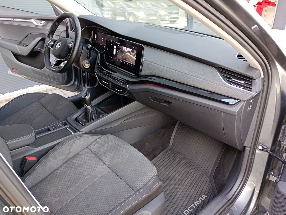 Skoda Octavia 1.5 TSI ACT Style - 16
