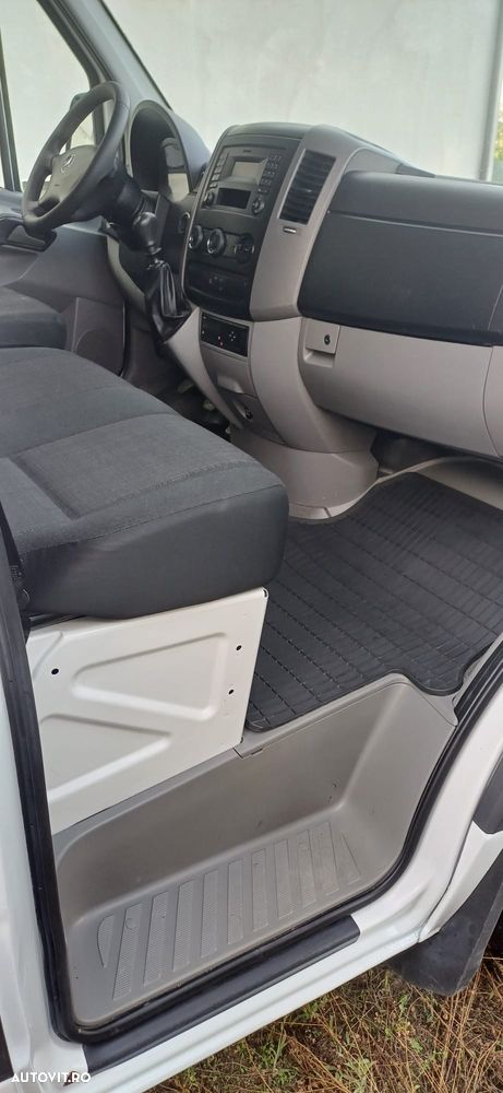 Mercedes-Benz Sprinter - 11