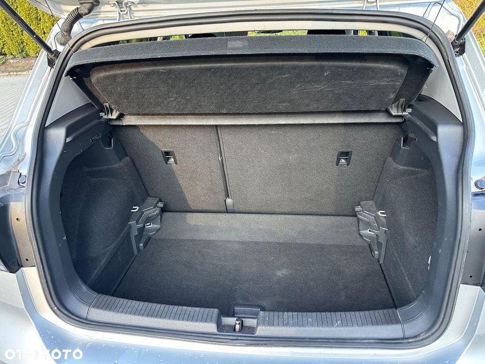 Volkswagen T-Cross 1.0 TSI Active DSG - 14