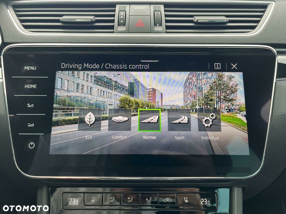Skoda Superb 2.0 TSI L&K DSG - 27