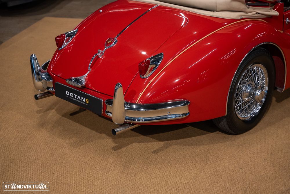 Jaguar XK140 - 9
