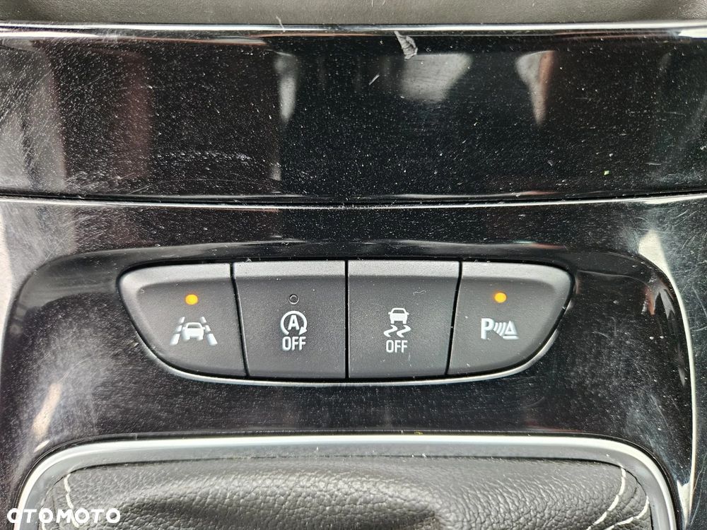 Opel Astra 1.4 Turbo Start/Stop Innovation - 26