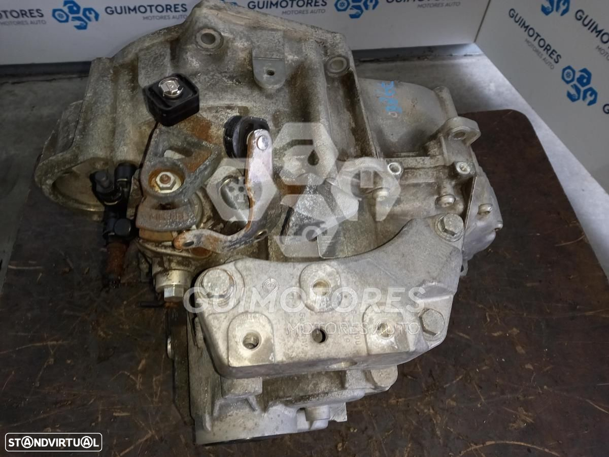 CAIXA VELOCIDADES VOLKSWAGEN PASSAT 2.0TDI 140CV, REF: JLU - MANUAL 6V - 3