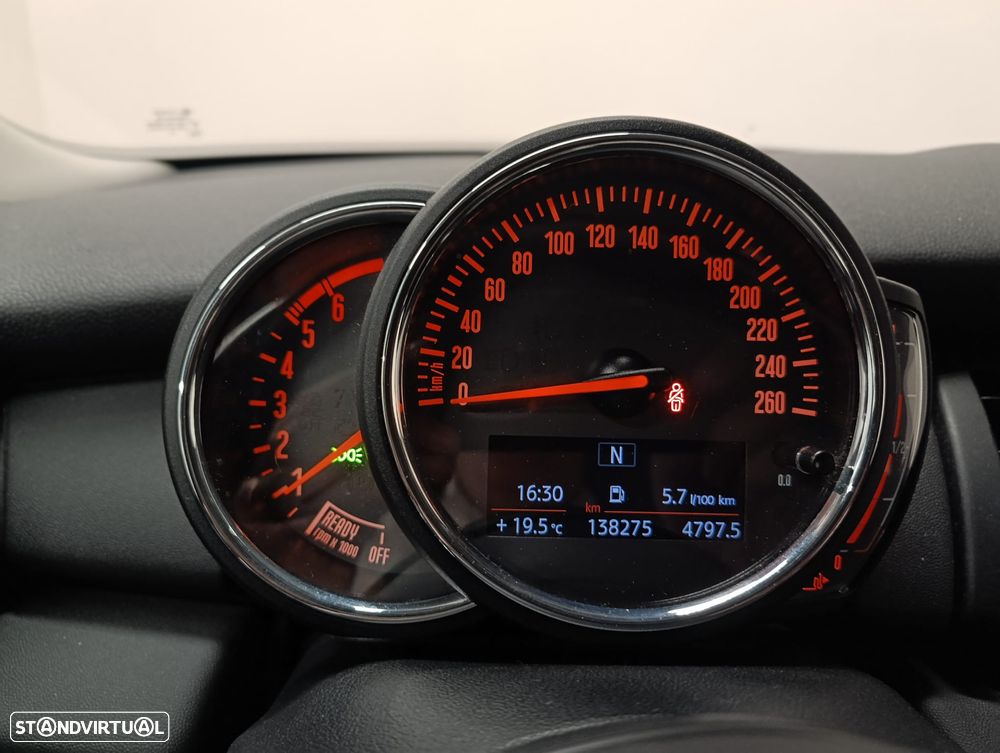 MINI 5 Portas One D - 31