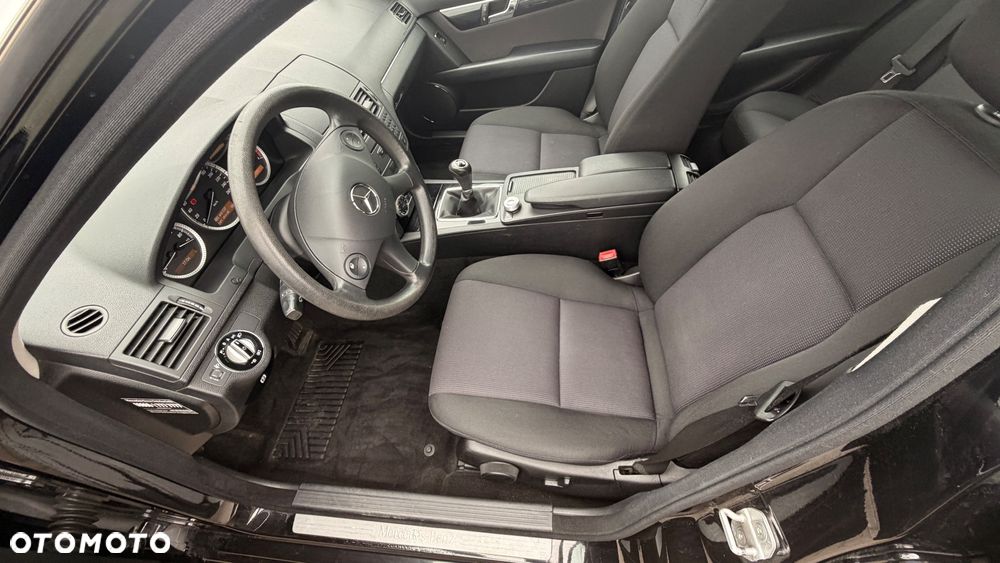 Mercedes-Benz Klasa C 220 CDI DPF Elegance - 7
