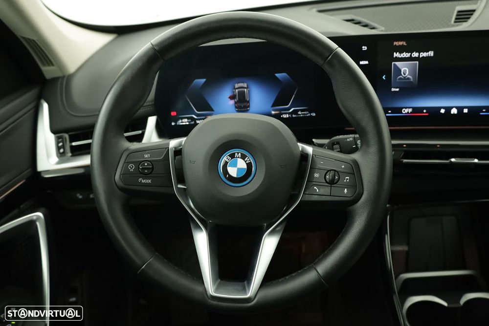 BMW X1 xDrive25e - 16