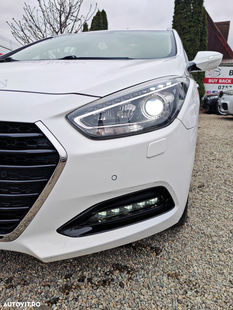 Hyundai i40 Kombi 1.7 CRDi DCT Style - 8