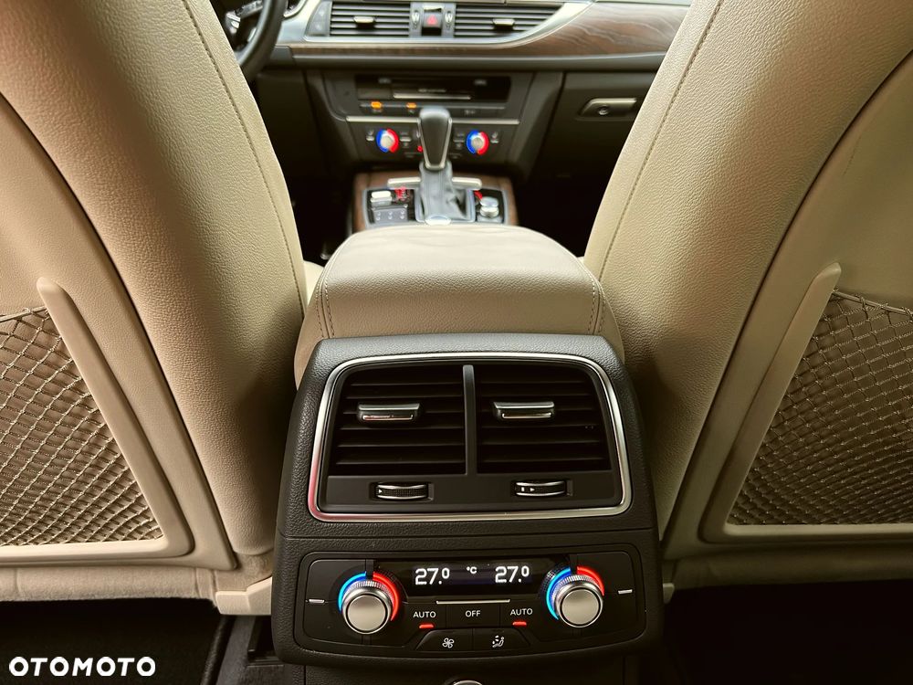 Audi A6 Avant 2.0 TDI Ultra S tronic - 27
