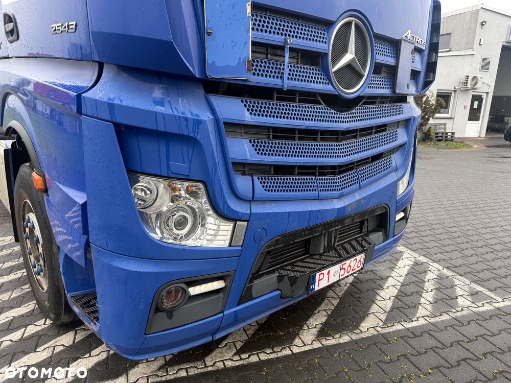 Mercedes-Benz Actros 2543 BDF - 11
