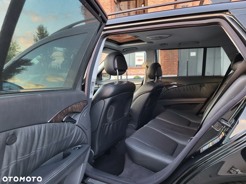 Mercedes-Benz Klasa E 500 T Avantgarde - 26