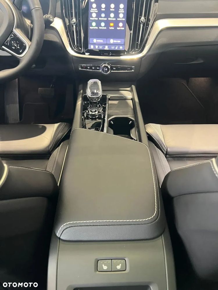 Volvo V60 B4 B Ultimate Dark - 13