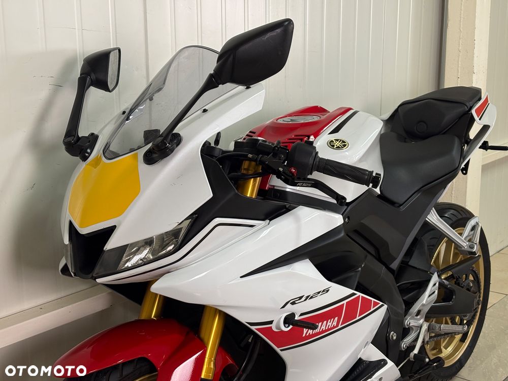 Yamaha YZF - 9