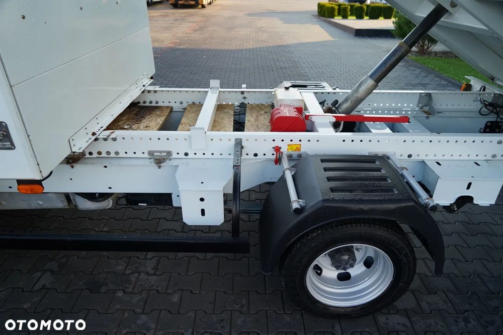 Renault MASTER / WYWROTKA TYLNOZSYPOWA / 3 MIEJSCA / BLIŹNIAK / MANUAL / SPROWADZONA - 10