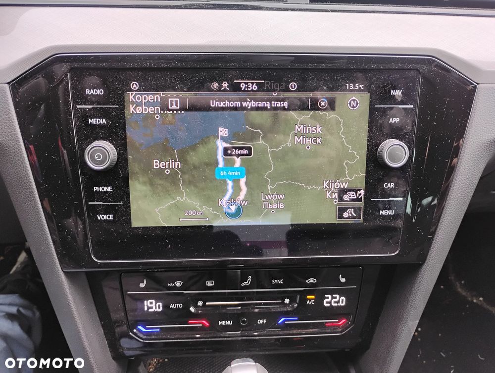 Volkswagen Passat - 15