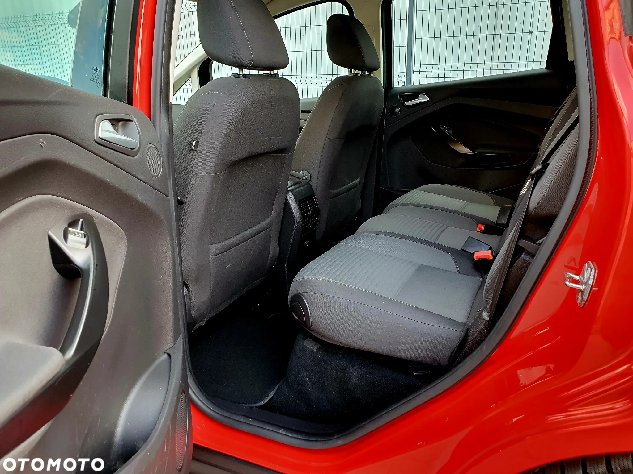 Ford C-MAX 1.5 TDCi Start-Stop-System Sport - 29