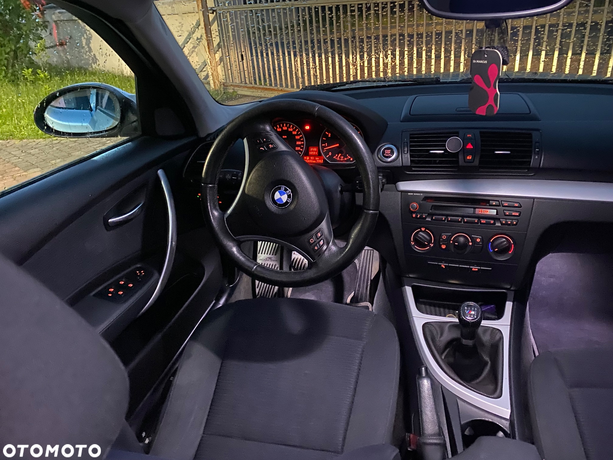 BMW Seria 1 118i - 11