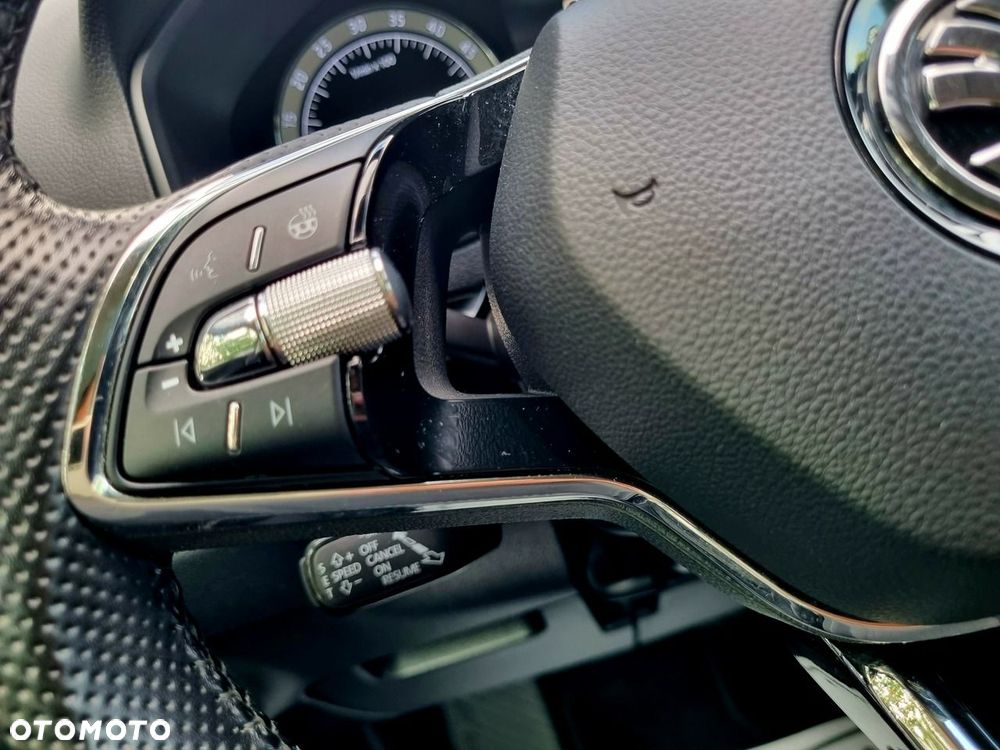 Skoda Karoq 2.0 TDI SCR 4x4 Style DSG - 17