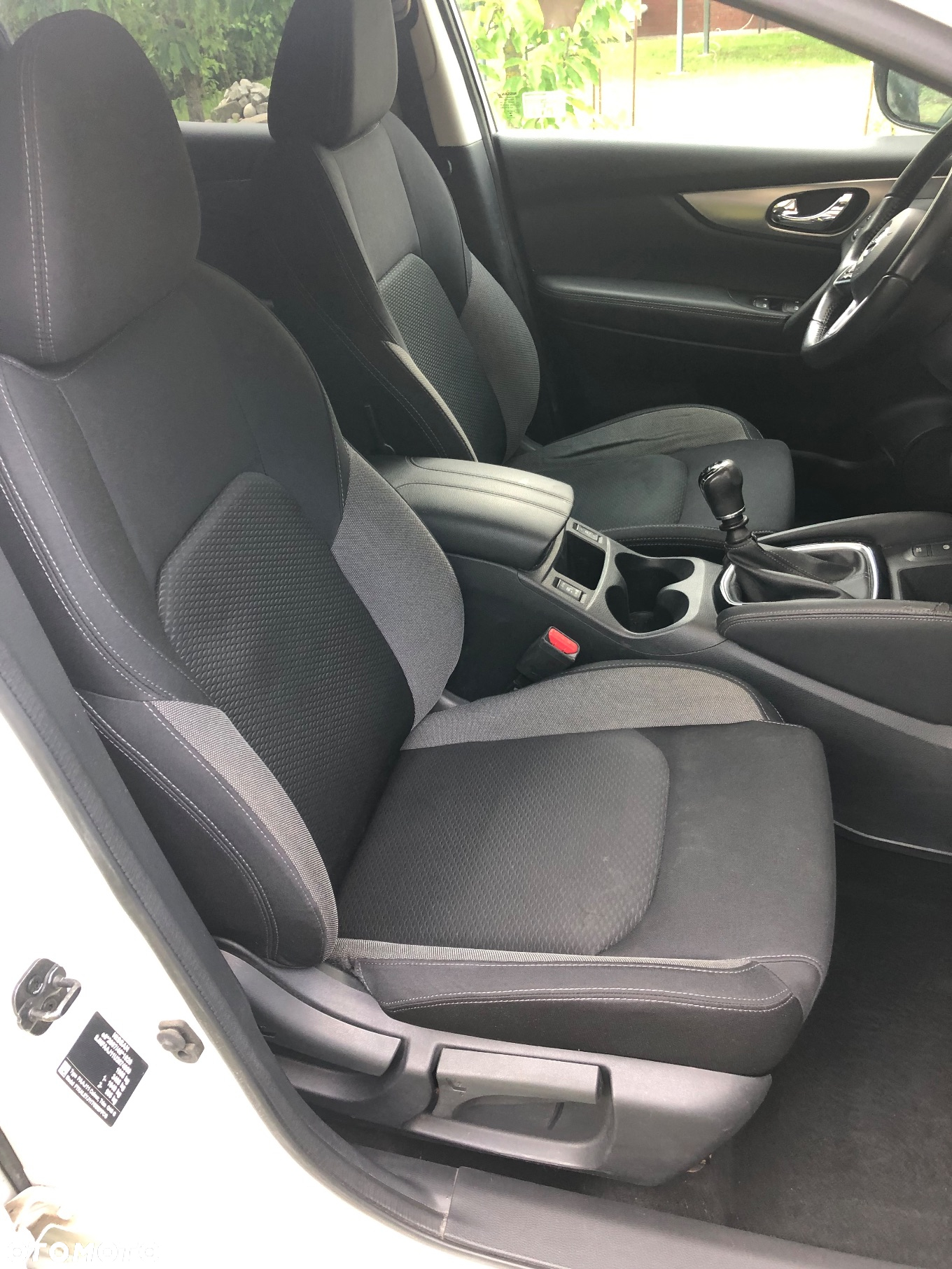 Nissan Qashqai 1.5 dCi N-Connecta - 29