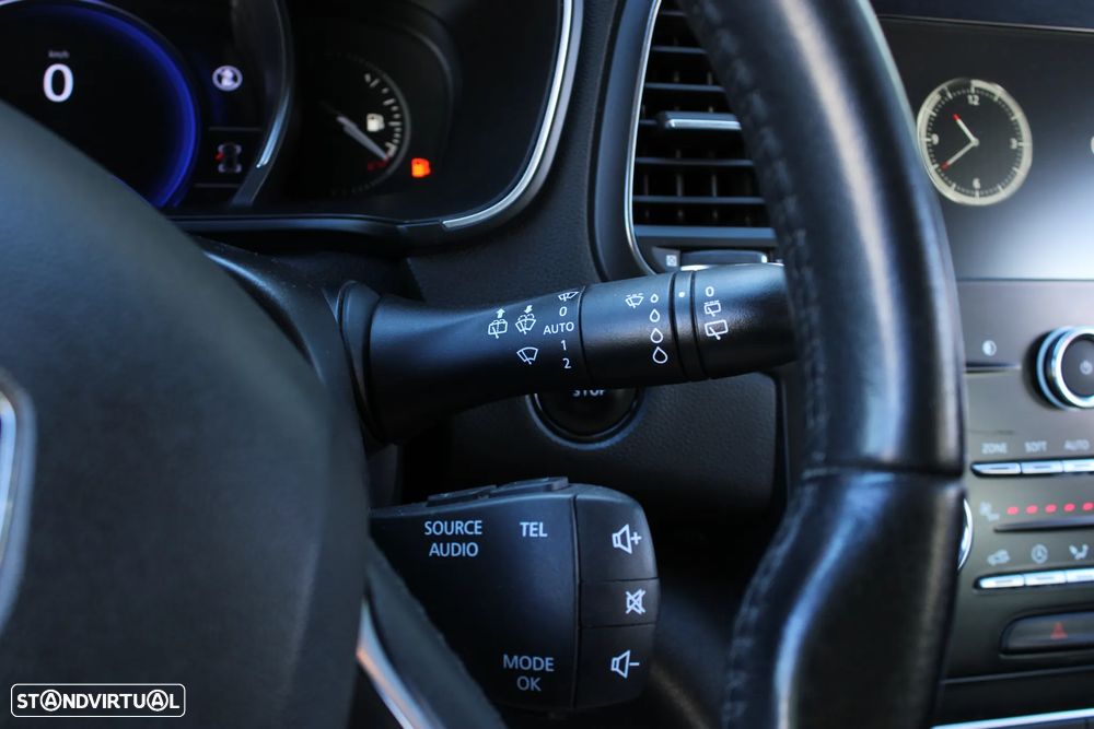 Renault Mégane Sport Tourer ENERGY dCi 110 EDC INTENS - 17