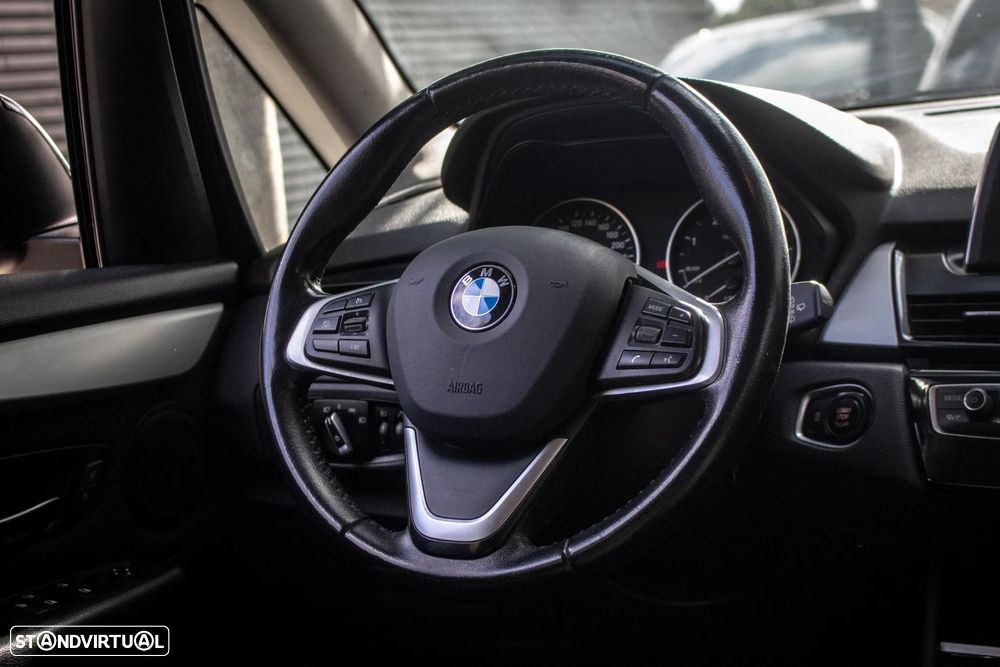 BMW 216 Active Tourer d Advantage - 33