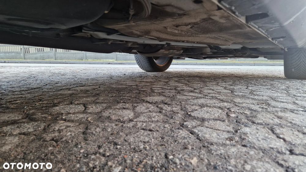 Ford Kuga 2.0 TDCi Trend - 14