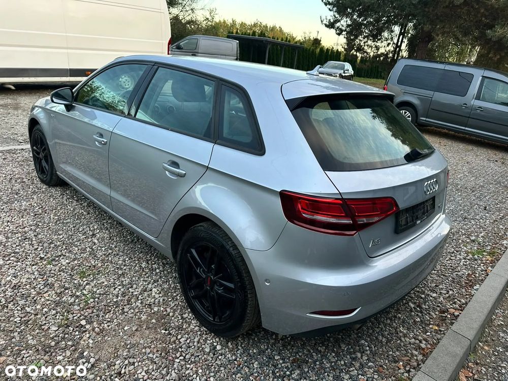 Audi A3 Sportback - 5