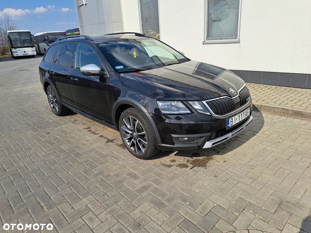 Skoda Octavia Scout 2.0 TDI 4x4 DSG - 1