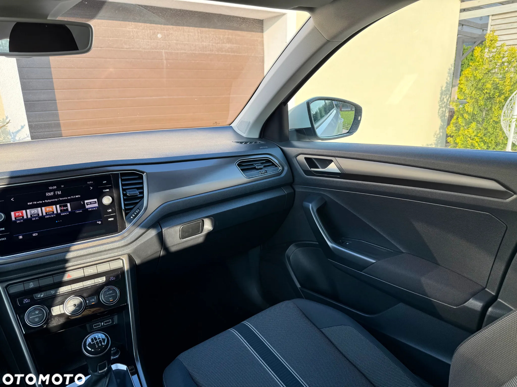 Volkswagen T-Roc 1.5 TSI Life - 31