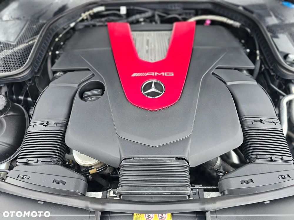 Mercedes-Benz Klasa C AMG 43 4Matic 9G-TRONIC - 22