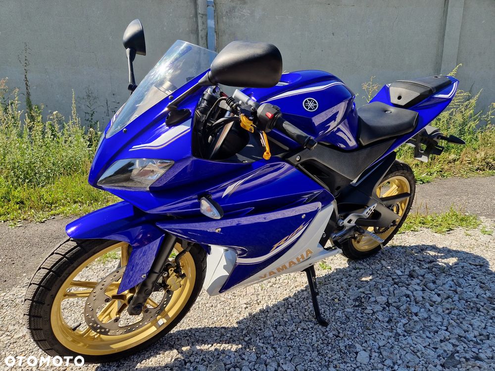 Yamaha YZF - 18