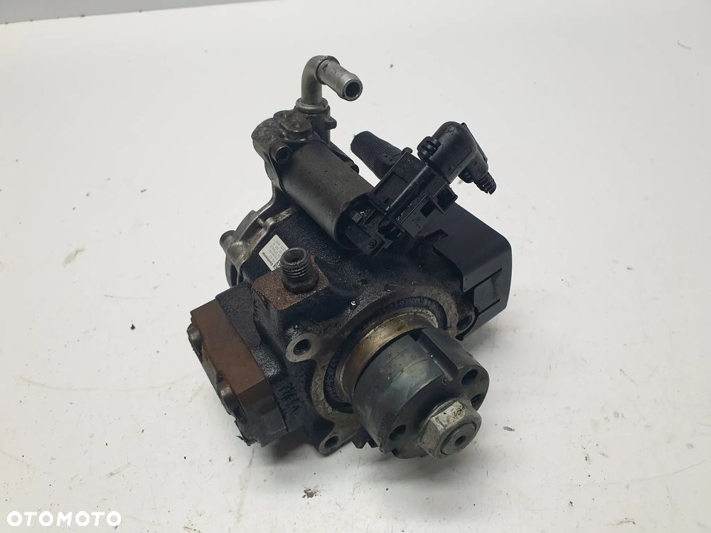 POMPA WTRYSKOWA SKODA RAPID 03L130755AL - 2