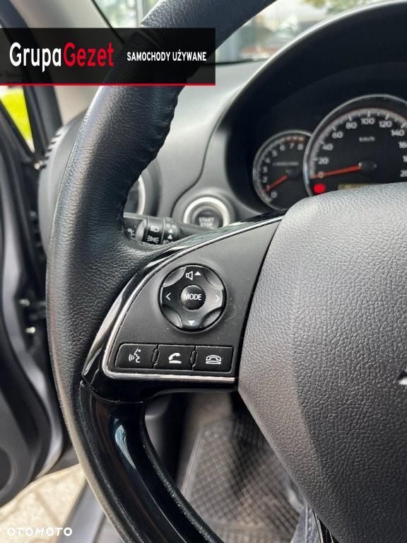 Mitsubishi Space Star 1.2 AS&G Instyle CVT - 8
