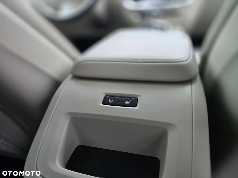 Volvo V60 D4 Geartronic Momentum Pro - 20