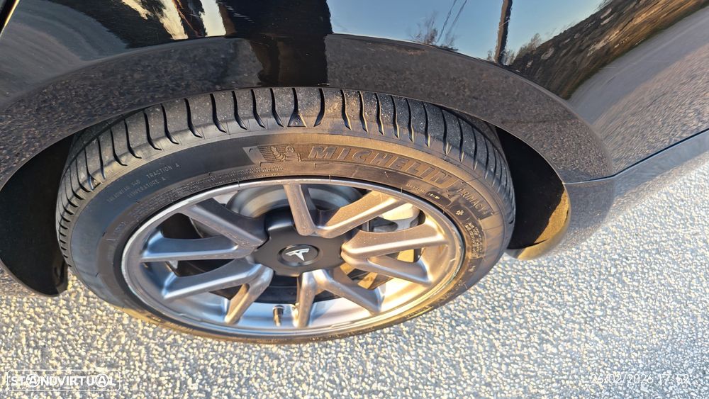 Tesla Model 3 Long-Range Dual Motor AWD - 12