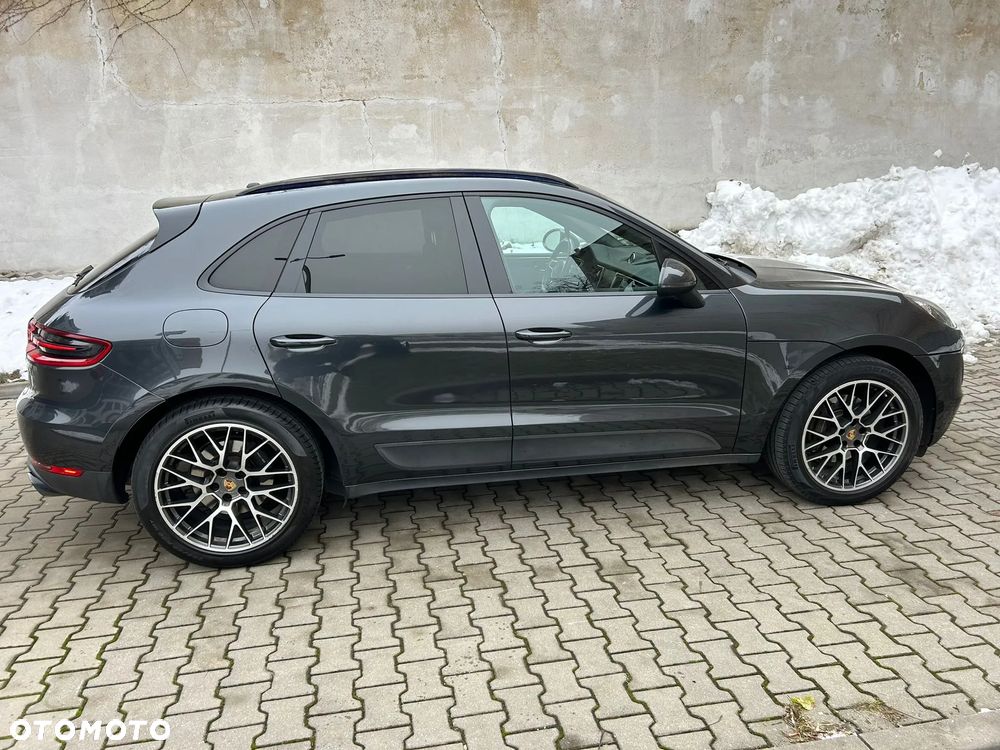 Porsche Macan - 3