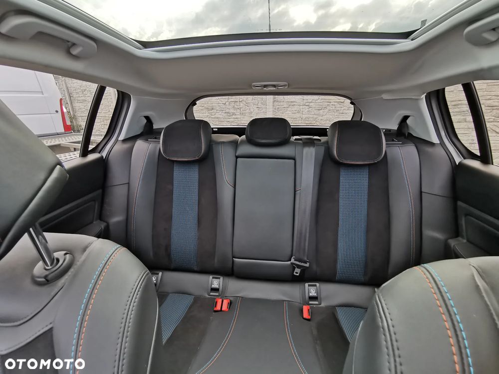 Peugeot 308 PureTech 130 GPF EAT8 Stop & Start Tech Edition - 12