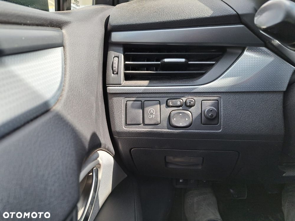 Toyota Avensis 2.0 D-4D Active Business - 7