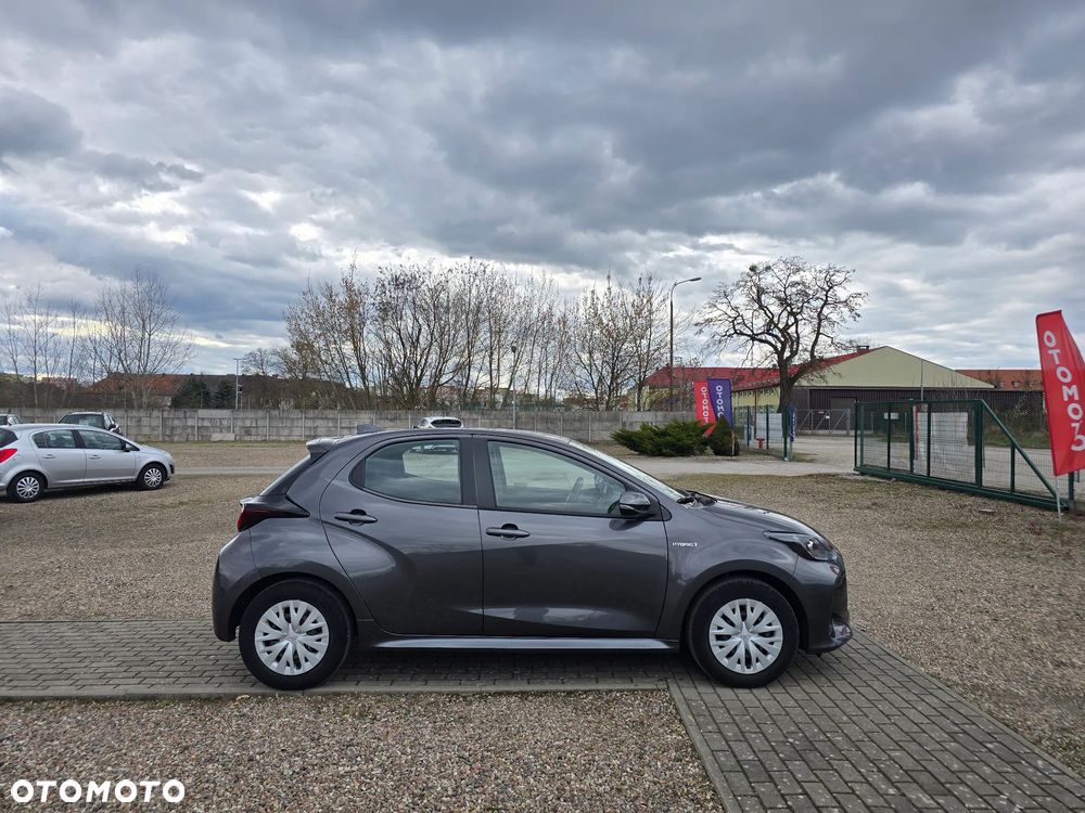 Toyota Yaris - 5