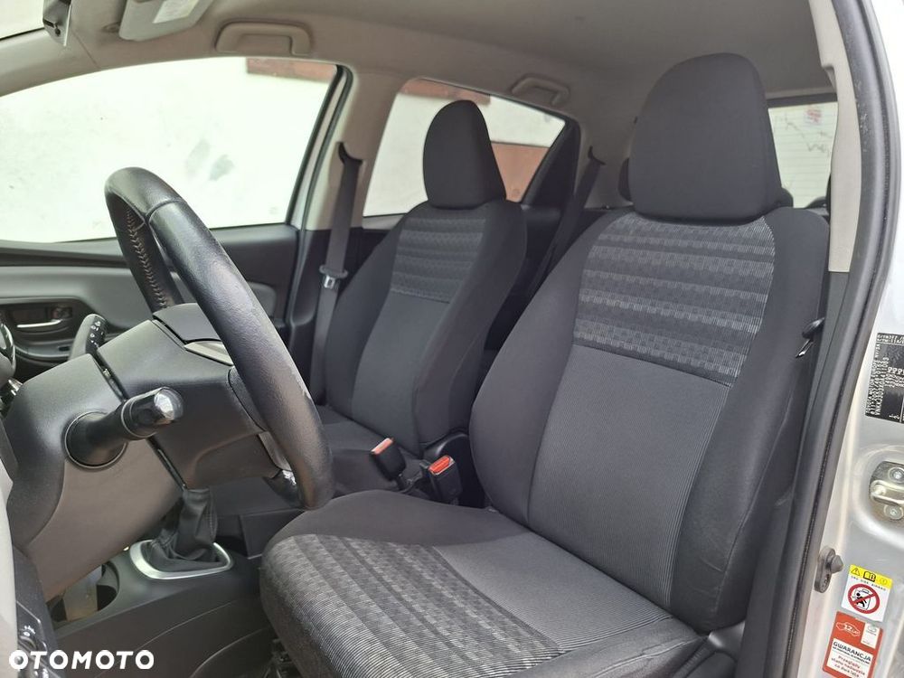 Toyota Yaris 1.33 Premium EU6 - 12