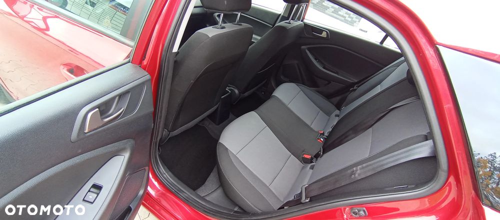 Hyundai i20 1.2 BlueDrive Elegant - 9