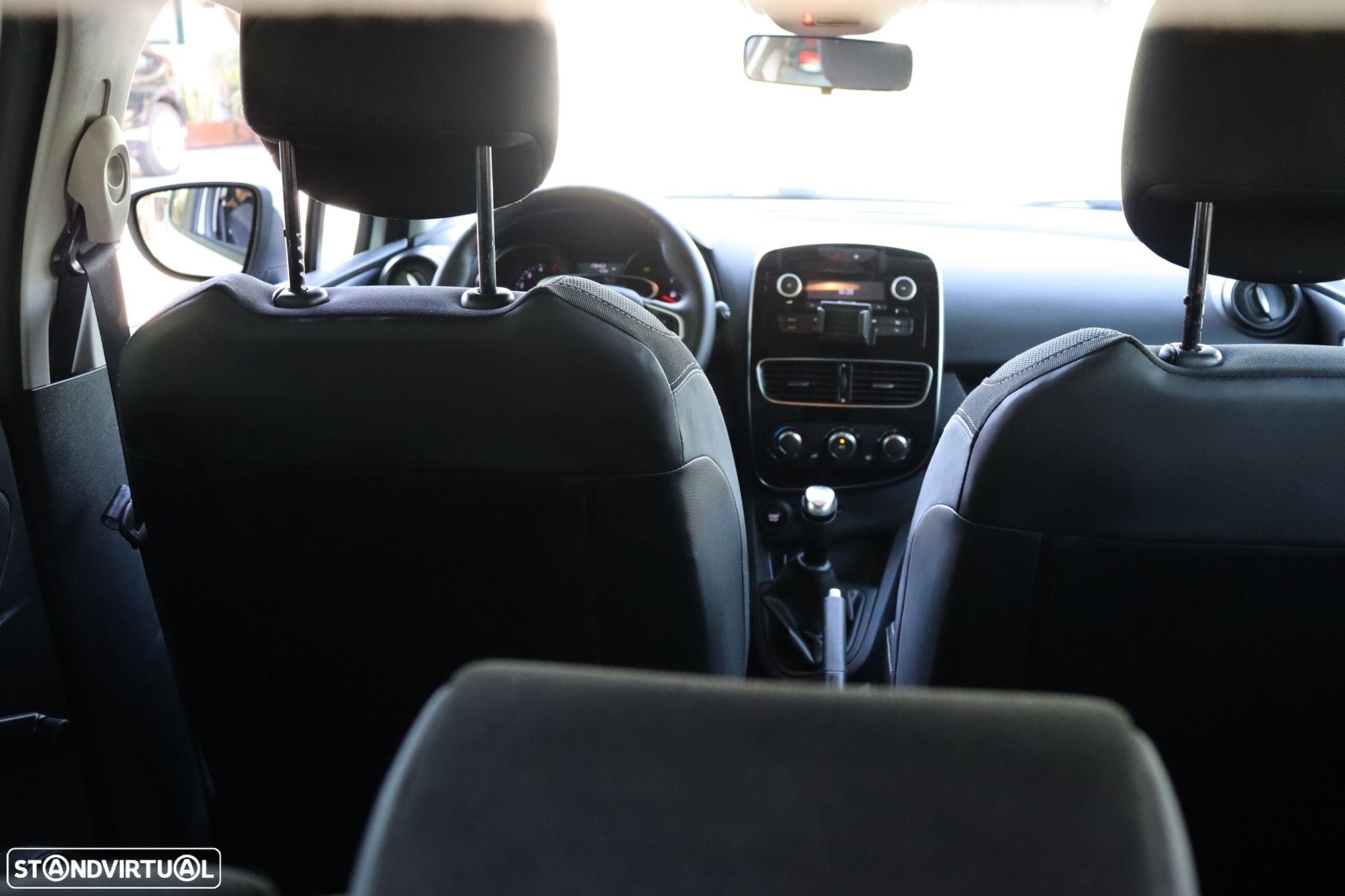Renault Clio 1.5 dCi Zen - 12