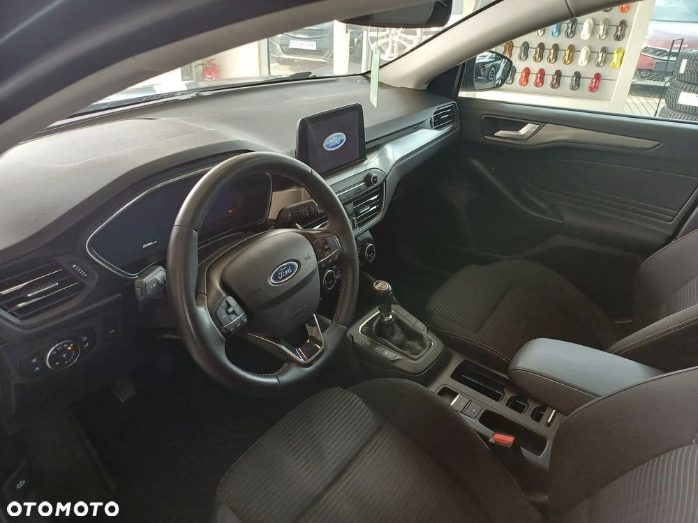 Ford Focus 2.0 EcoBlue Titanium Business - 11