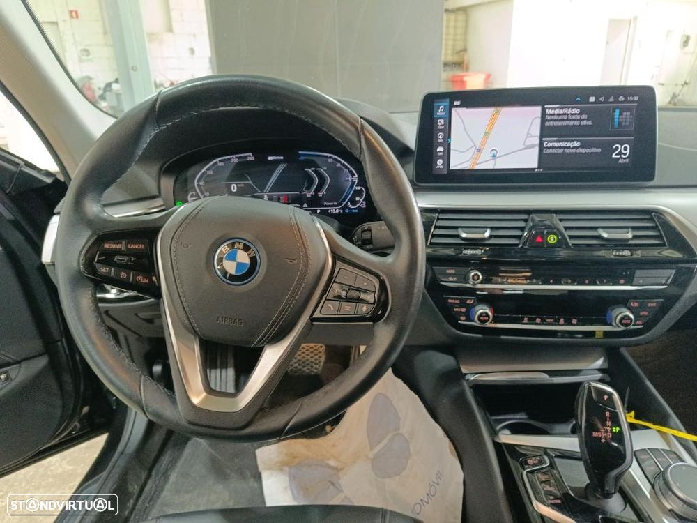 BMW 520 e - 8