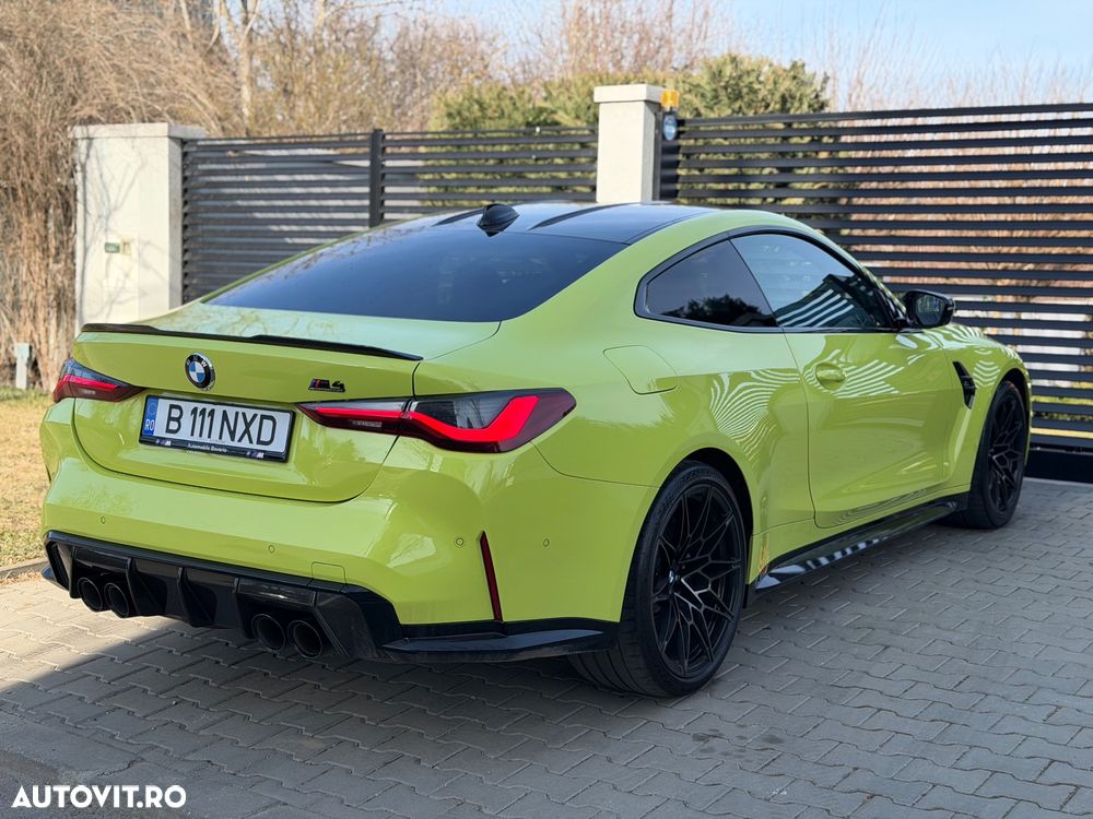 BMW M4 Competition - 4