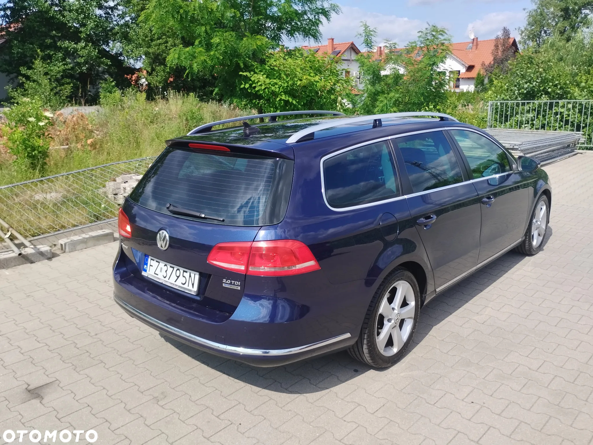 Volkswagen Passat 2.0 TDI Comfortline - 5