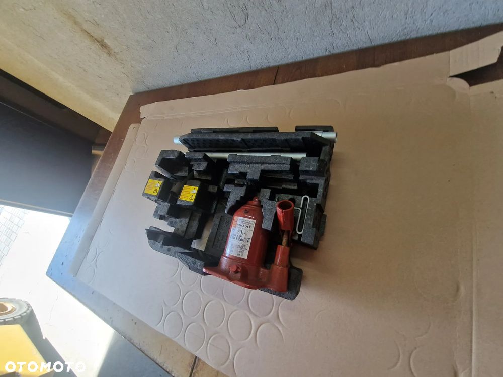 LEWAREK KLUCZ ZESTAW NAPRAWCZY RENAULT MASTER IV - 2