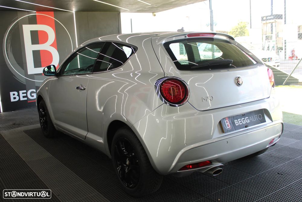 Alfa Romeo MiTo 1.3 JTD Distinctive S&S - 8