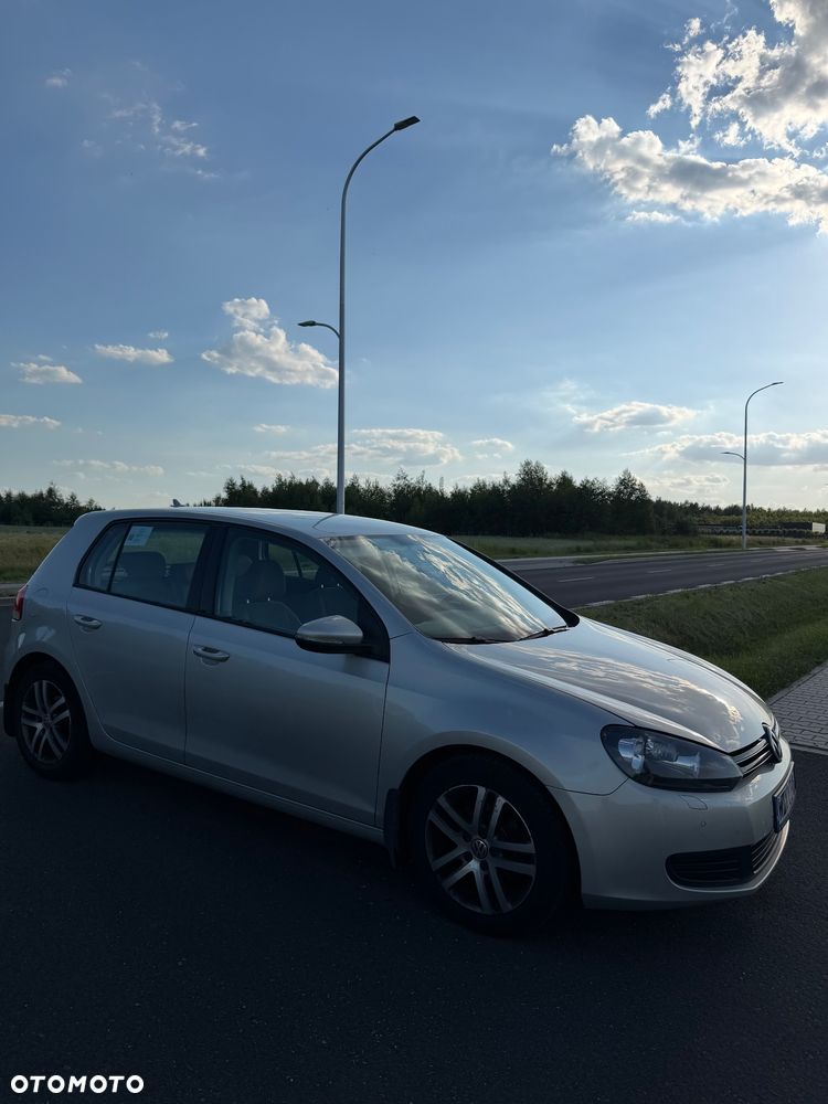 Volkswagen Golf 1.6 TDI Highline - 4