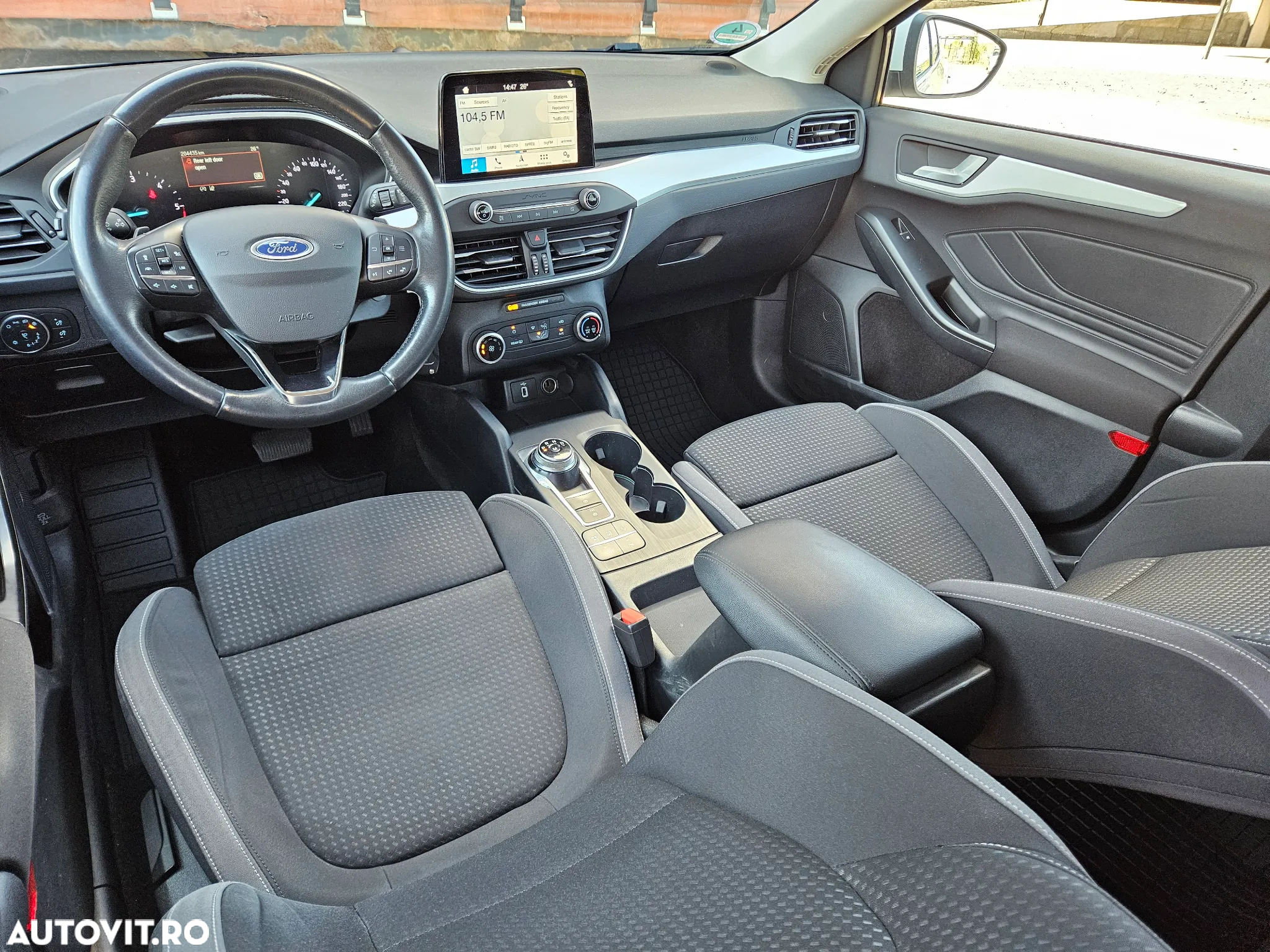 Ford Focus 1.5 EcoBlue Start-Stopp-System Aut. ACTIVE DESIGN - 4