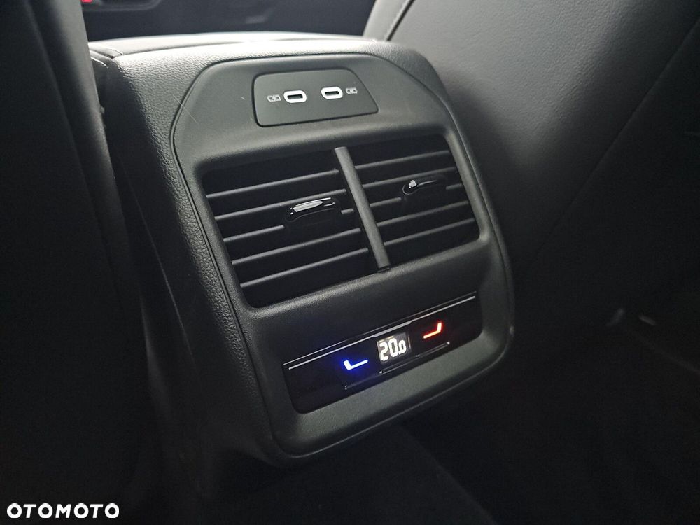 Volkswagen Passat Variant - 27